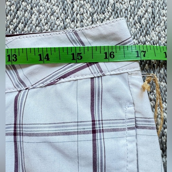 Vans Cream and Brown Plaid Men Shorts - Picture 7 of 12